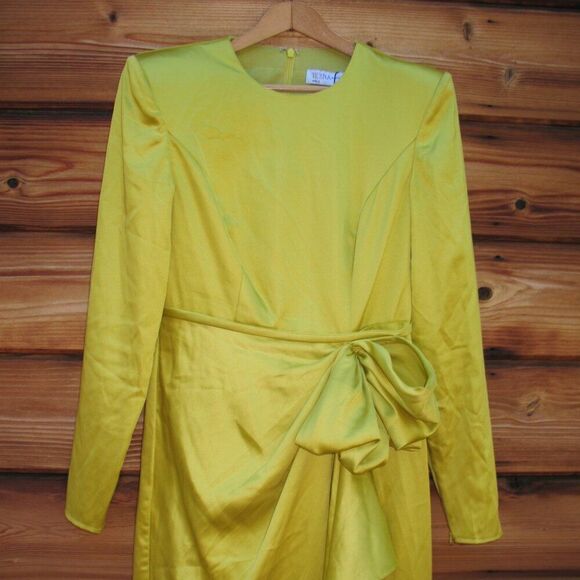 MAC DUGGAL  Chartreuse Long Sleeve Structured Bow Draped Gown 4 - Picture 7 of 13